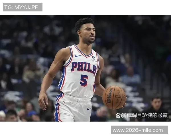 格莱姆斯回应后卫线拥挤问题强调加速比赛节奏提升球队表现 格莱姆斯回应后卫线拥挤问题强调加速比赛节奏提升球队表现